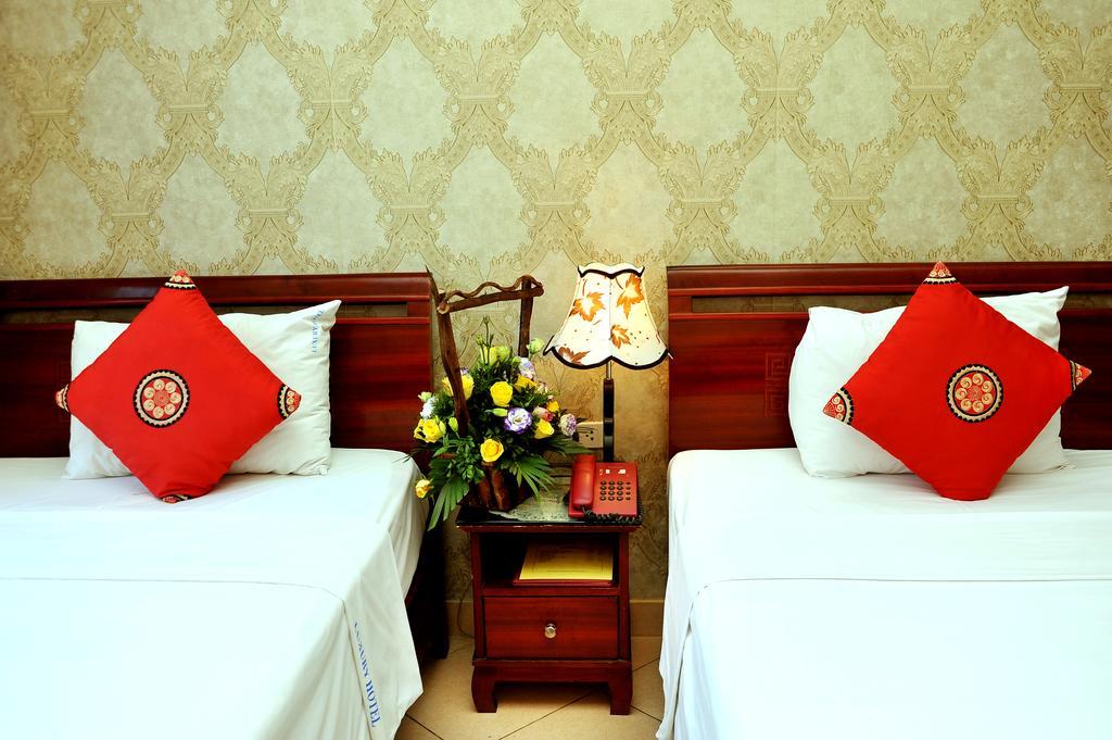Hanoi Luxury Hotel Bagian luar foto