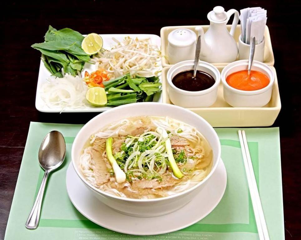 Hanoi Luxury Hotel Bagian luar foto