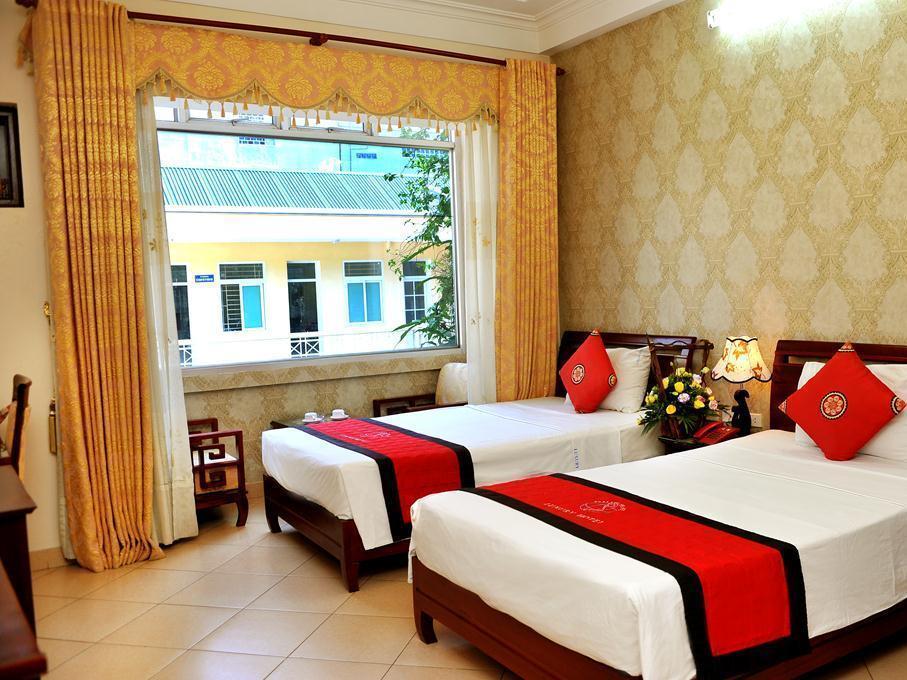 Hanoi Luxury Hotel Bagian luar foto