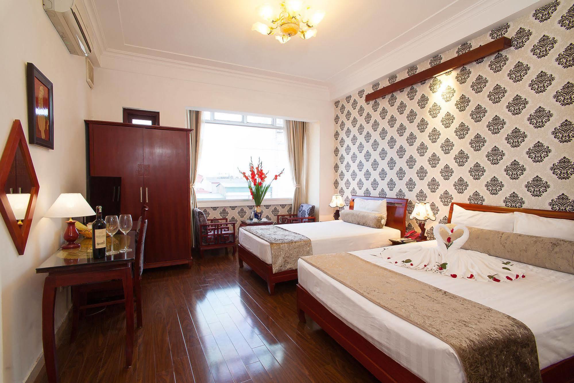 Hanoi Luxury Hotel Bagian luar foto
