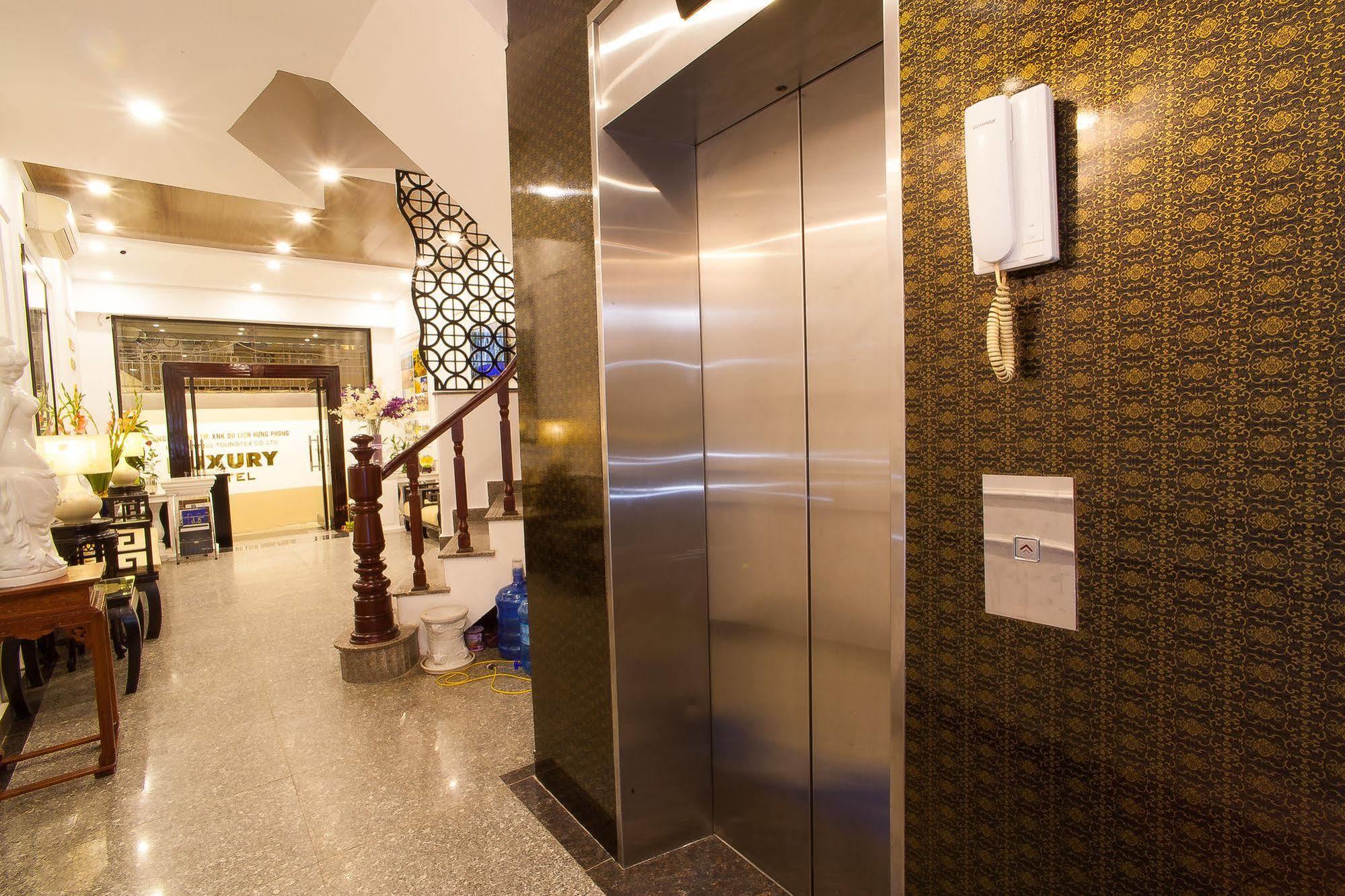 Hanoi Luxury Hotel Bagian luar foto